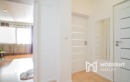Na prenájom 2-izbový byt v tichej časti centra Malaciek