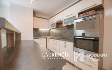 NA PREDAJ | 3-izbový byt s nadštandardnou výmerou v Trenčíne na ul. Liptovská