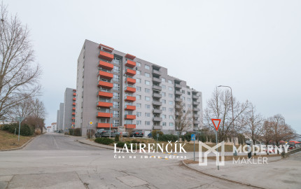 NA PREDAJ | 3-izbový byt s nadštandardnou výmerou v Trenčíne na ul. Liptovská