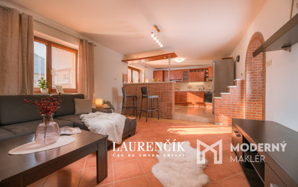 NA PREDAJ | Rodinný dom v Trenčíne s nadštandardným pozemkom 1 047 m²