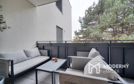 Na predaj zariadený 2-izbový byt s balkónom v Rovinke