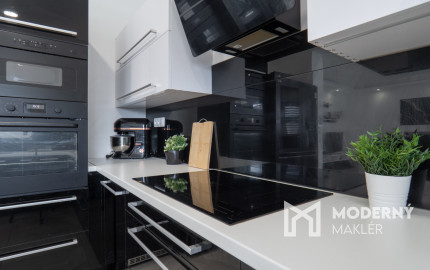 Na predaj novostavba s garážou a dvoma kúpeľňami v Senci