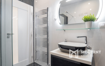 Na predaj novostavba s garážou a dvoma kúpeľňami v Senci