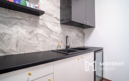 Na prenájom plne fungujúce a zariadené štúdio priamo v centre Trnavy