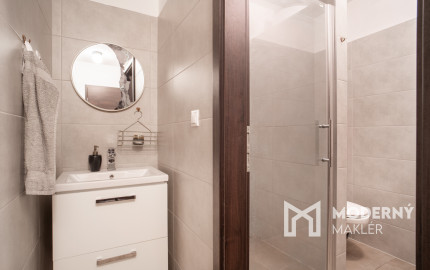 Na prenájom plne fungujúce a zariadené štúdio priamo v centre Trnavy