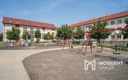 Na prenájom moderný 2-izbový byt s parkovacím miestom v centre Malaciek