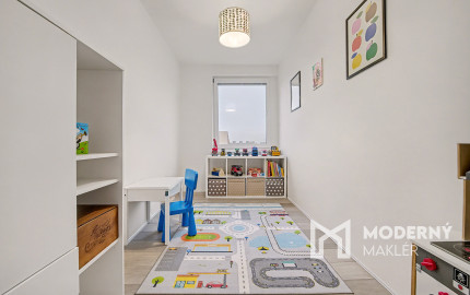 Na predaj  3-izbový byt s dvoma loggiami v Petržalke BA.