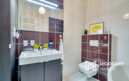 Na predaj veľkorysý 3-izbový byt s parkovacím státím v Rovinke