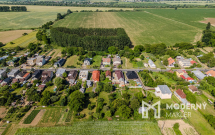 REZERVOVANÉ: Na predaj rozmerný pozemok vhodný na výstavbu v obci Moravany časť Lučkovce