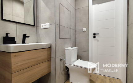 Na prenájom zrekonštruovaný 2-izbový byt v Bánovciach nad Bebravou