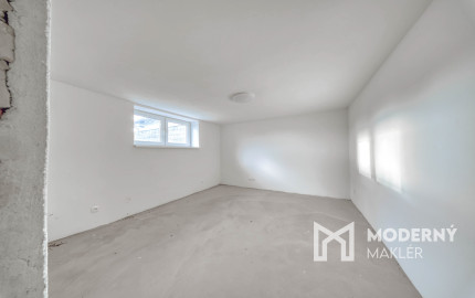 Na predaj rodinný dom s garážou v obci Šoporňa – štandard je zahrnutý v cene