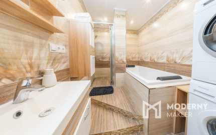 Na predaj 3-izbový zrekonštruovaný byt v Poprade