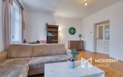 Na prenájom priestranný 4-izbový byt pri OC Nivy