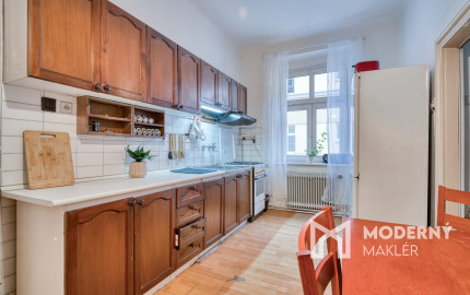 Na prenájom priestranný 4-izbový byt pri OC Nivy