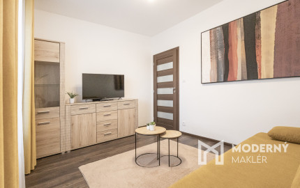 Na predaj štýlový 4-izbový rodinný dom v Hurbanovej Vsi