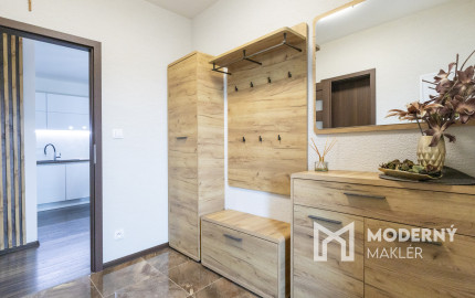 Na predaj štýlový 4-izbový rodinný dom v Hurbanovej Vsi