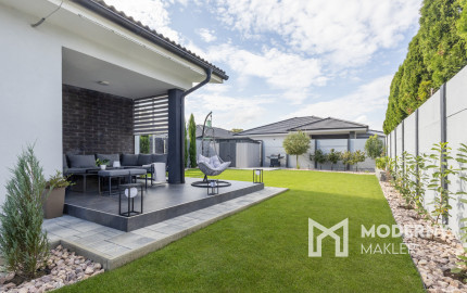 Na predaj štýlový 4-izbový rodinný dom v Hurbanovej Vsi