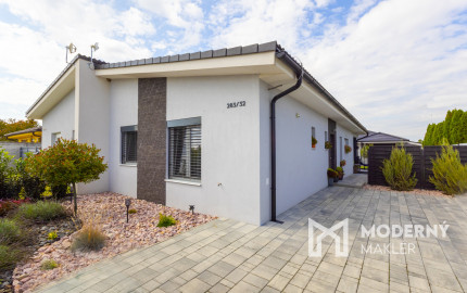 Na predaj štýlový 4-izbový rodinný dom v Hurbanovej Vsi