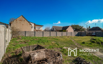 Na predaj rovinatý pozemok na výstavbu polyfunkčnej budoby v Piešťanoch