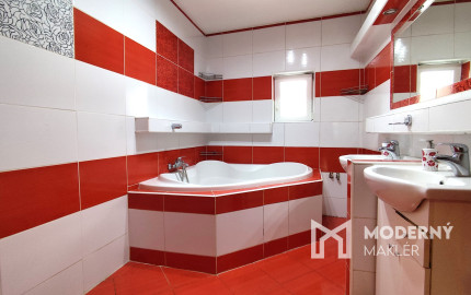 Na predaj čiastočne prerobený rodinný dom v Ruskovciach