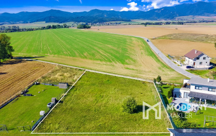 Na predaj pozemok v lokalite Karlová