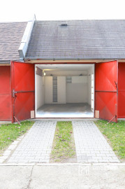Na predaj garáž s parkovacím státím na sídlisku Juh, Trenčín