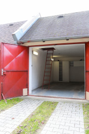 Na predaj garáž s parkovacím státím na sídlisku Juh, Trenčín