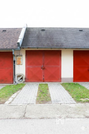 Na predaj garáž s parkovacím státím na sídlisku Juh, Trenčín