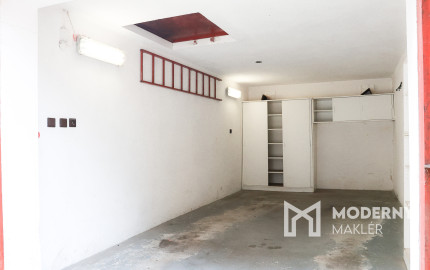 Na predaj garáž s parkovacím státím na sídlisku Juh, Trenčín