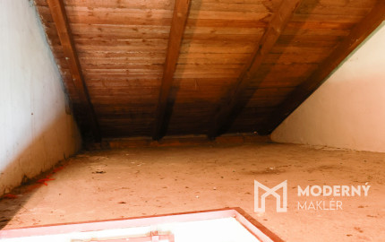 Na predaj garáž s parkovacím státím na sídlisku Juh, Trenčín