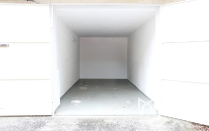 Na predaj garáž napojená na elektrinu v Trenčíne