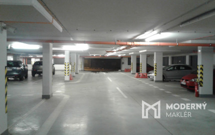 Na prenájom garážové státie pri komplexe Tammi, Dúbravka