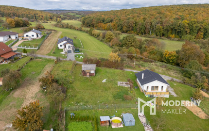 Na predaj dva stavebné pozemky v obci Brezolupy