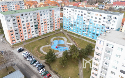 REZERVOVANÉ: Na predaj 3,5 - izbový byt v meste Sereď