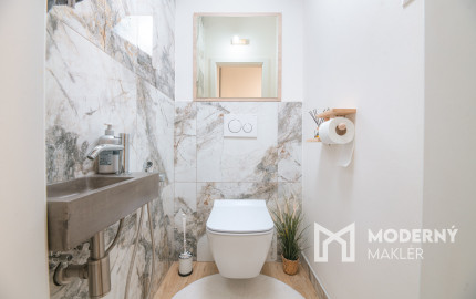 Na predaj krásne zrekonštruovaný 4-izbový byt v Trenčíne