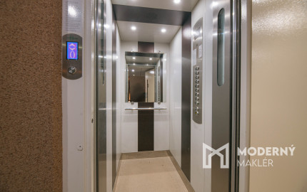 REZERVOVANÉ: Na predaj krásne zrekonštruovaný 4-izbový byt v Trenčíne