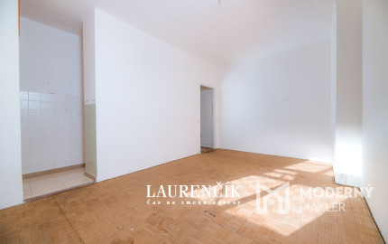 REZERVOVANÉ | 1-izbový byt v Trenčianskych Tepliciach s investičným potenciálom