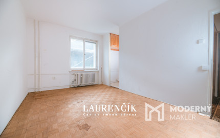 REZERVOVANÉ | 1-izbový byt v Trenčianskych Tepliciach s investičným potenciálom