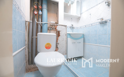 REZERVOVANÉ | 1-izbový byt v Trenčianskych Tepliciach s investičným potenciálom