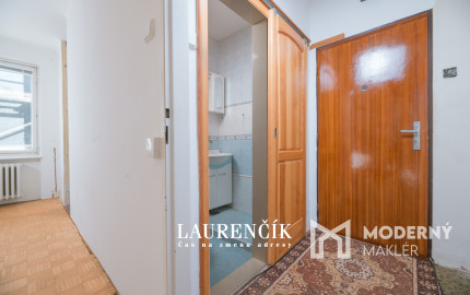 REZERVOVANÉ | 1-izbový byt v Trenčianskych Tepliciach s investičným potenciálom