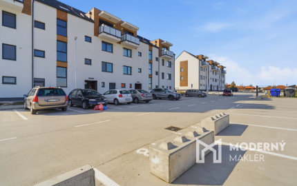 Na predaj 2 - izbový byt v obci Dvorníky