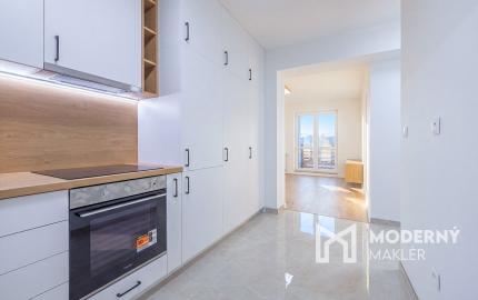 Na predaj zrekonštruovaný 3-izbový byt v obci Malcov