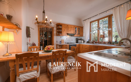 NA PREDAJ | UNIKÁTNY RODINNÝ DOM V CENTRE TRENČÍNA