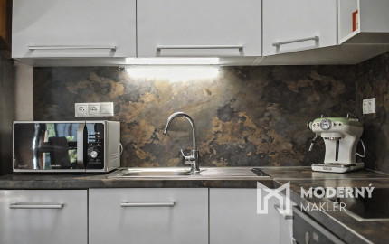 Na predaj luxusná rekreačná chata v obci Stará Lesná