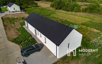 Na predaj moderný 4-izbový rodinný dom v Šoporni