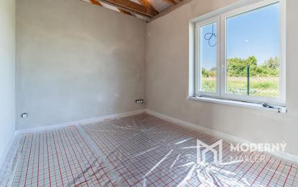 Na predaj moderný 4-izbový rodinný dom v Šoporni