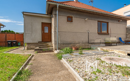 Na predaj zrekonštruovaný rodinný dom v Pate