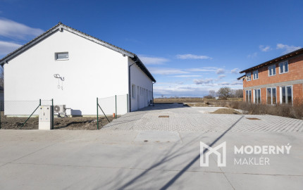 Na predaj novostavba v Lehniciach - časť trojdomu A