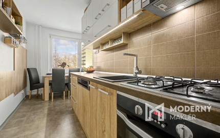 Na predaj veľkometrážny 3-izbový byt v Martine - Priekopa