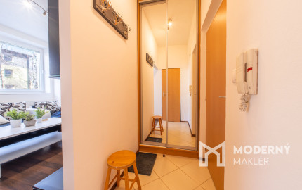 Na prenájom zariadený 2-izbový byt s parkovaním v Poprade